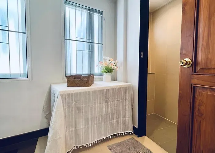 曼谷唐人街三层独栋洋楼24小时自助入住 アパート *